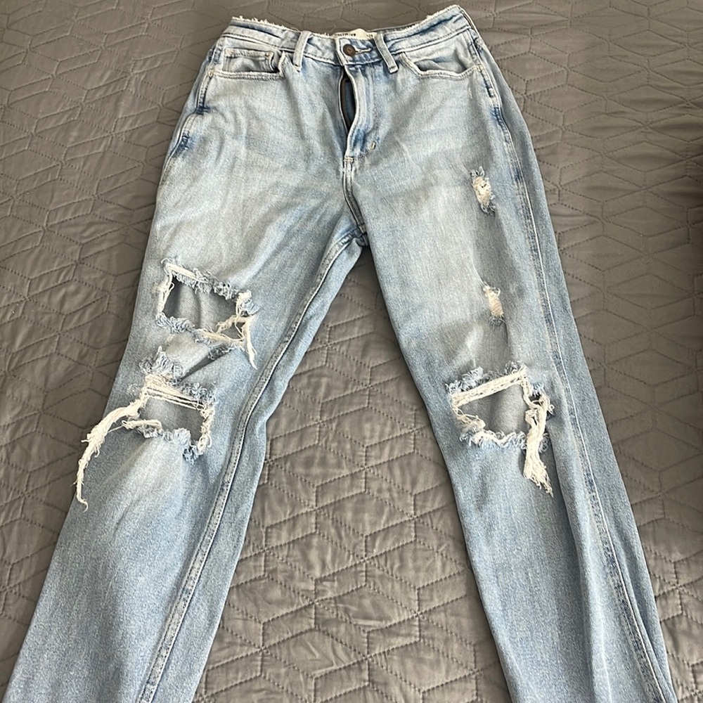Hollister curvy high rise mom jean